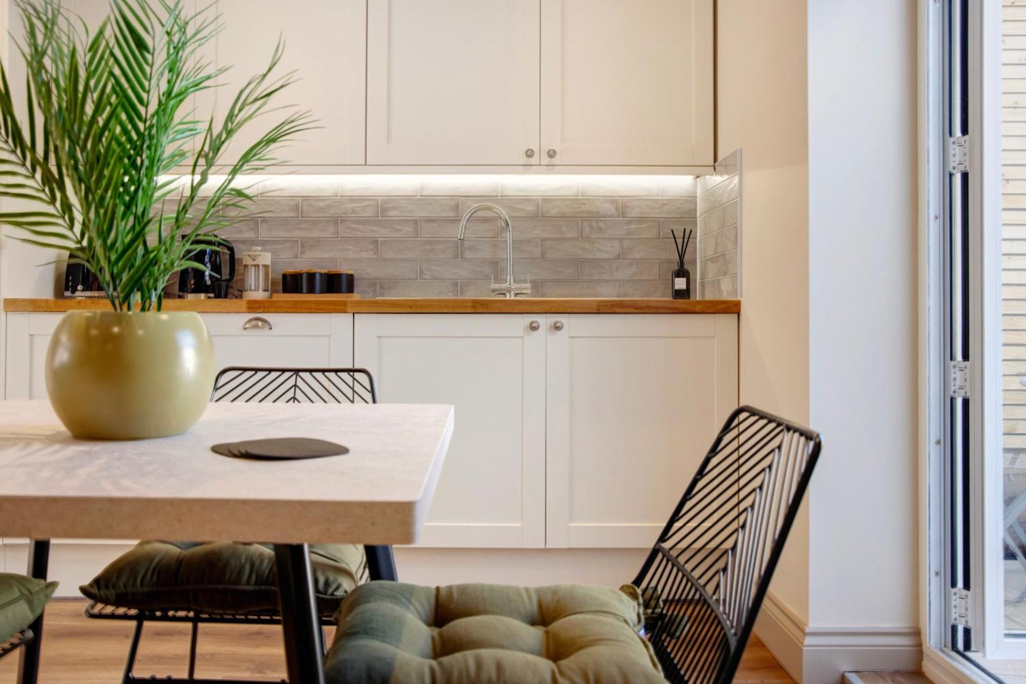 Holiday home Beautifully Refurbished In Lower Wivenhoe. *