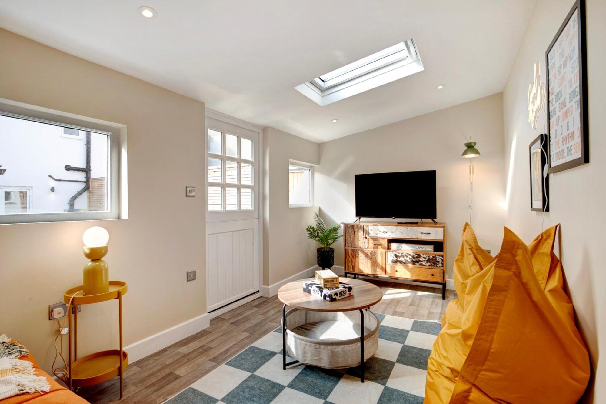 Beautifully Refurbished In Lower Wivenhoe. Wivenhoe