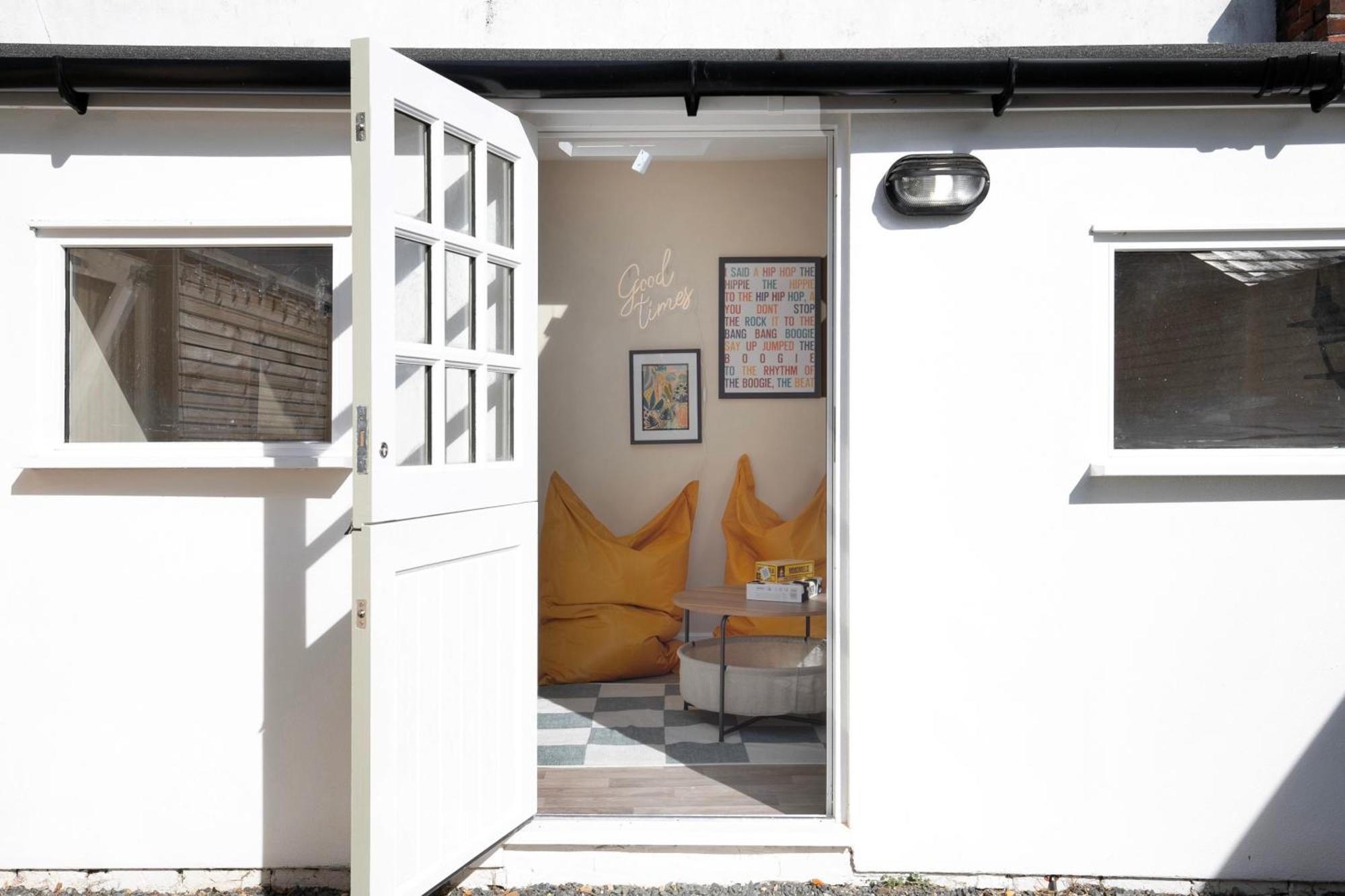 Beautifully Refurbished In Lower Wivenhoe. Holiday home Wivenhoe