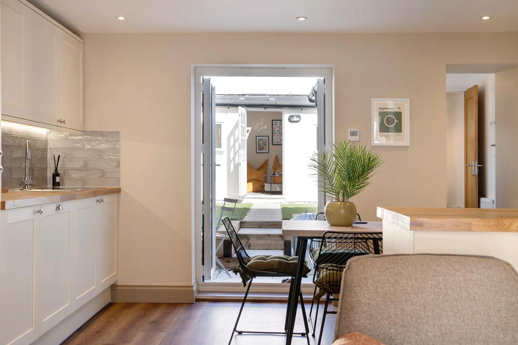 Beautifully Refurbished In Lower Wivenhoe. Holiday home Wivenhoe