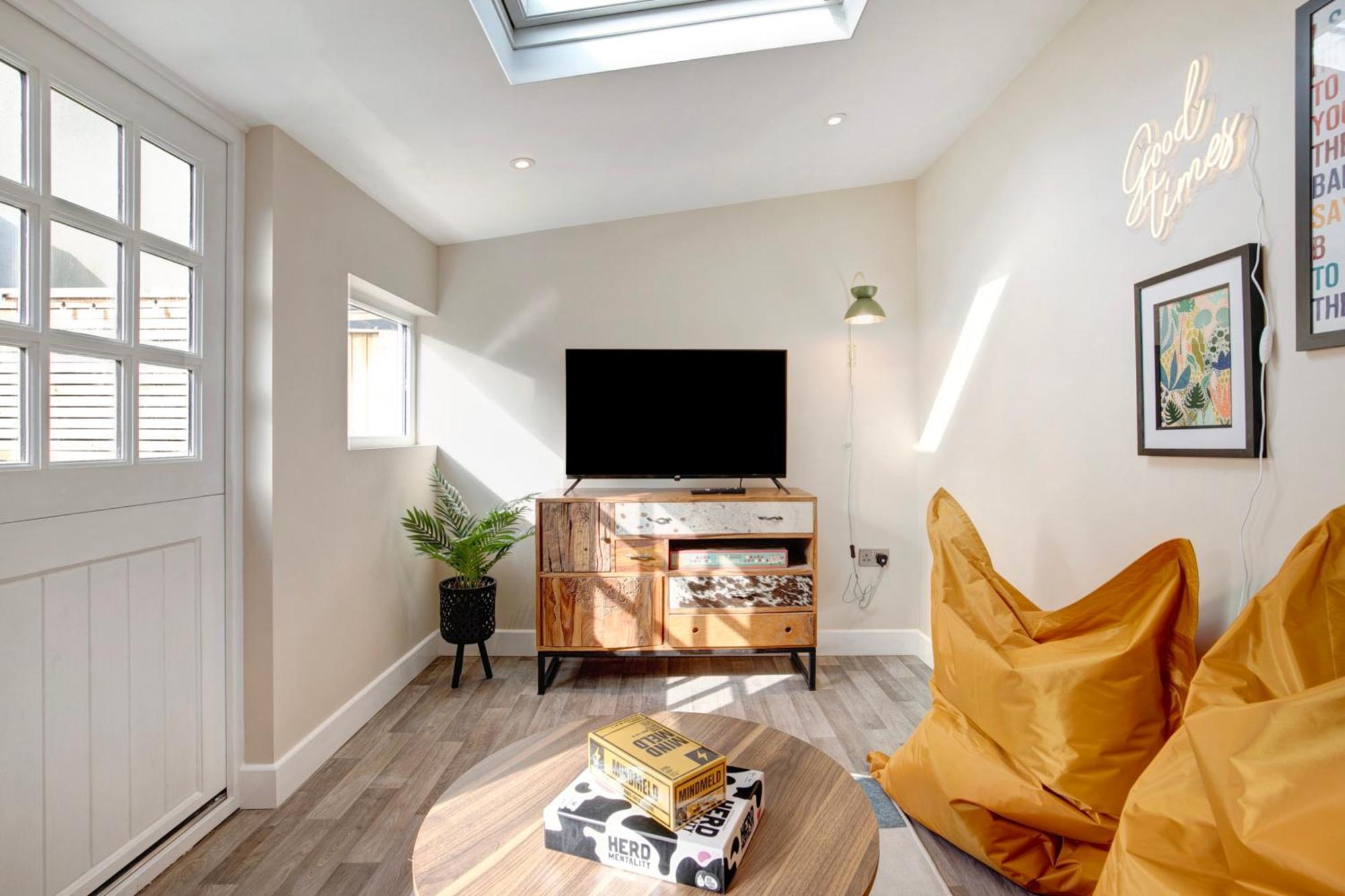 Beautifully Refurbished In Lower Wivenhoe. Wivenhoe