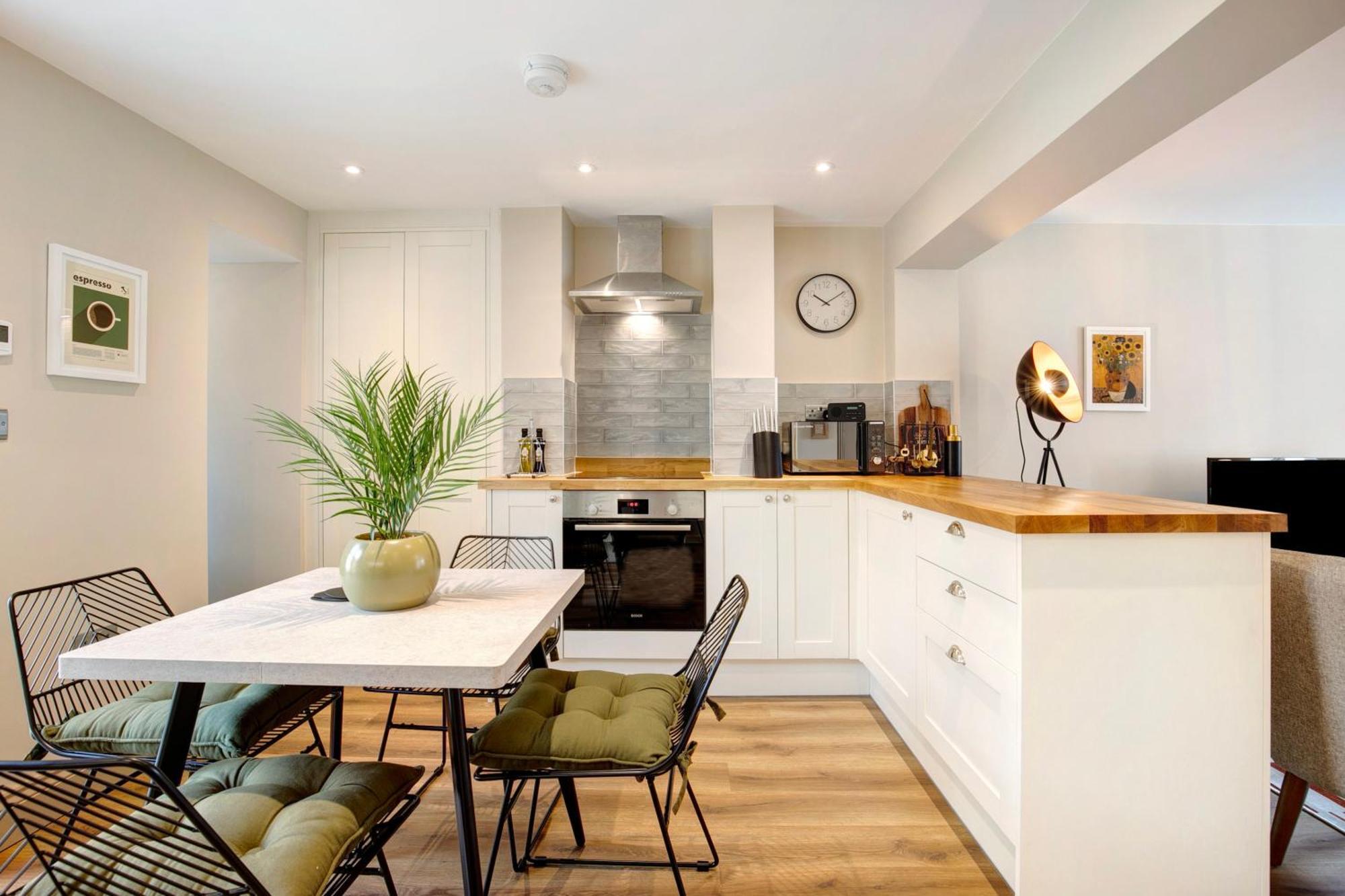 Holiday home Beautifully Refurbished In Lower Wivenhoe. Wivenhoe