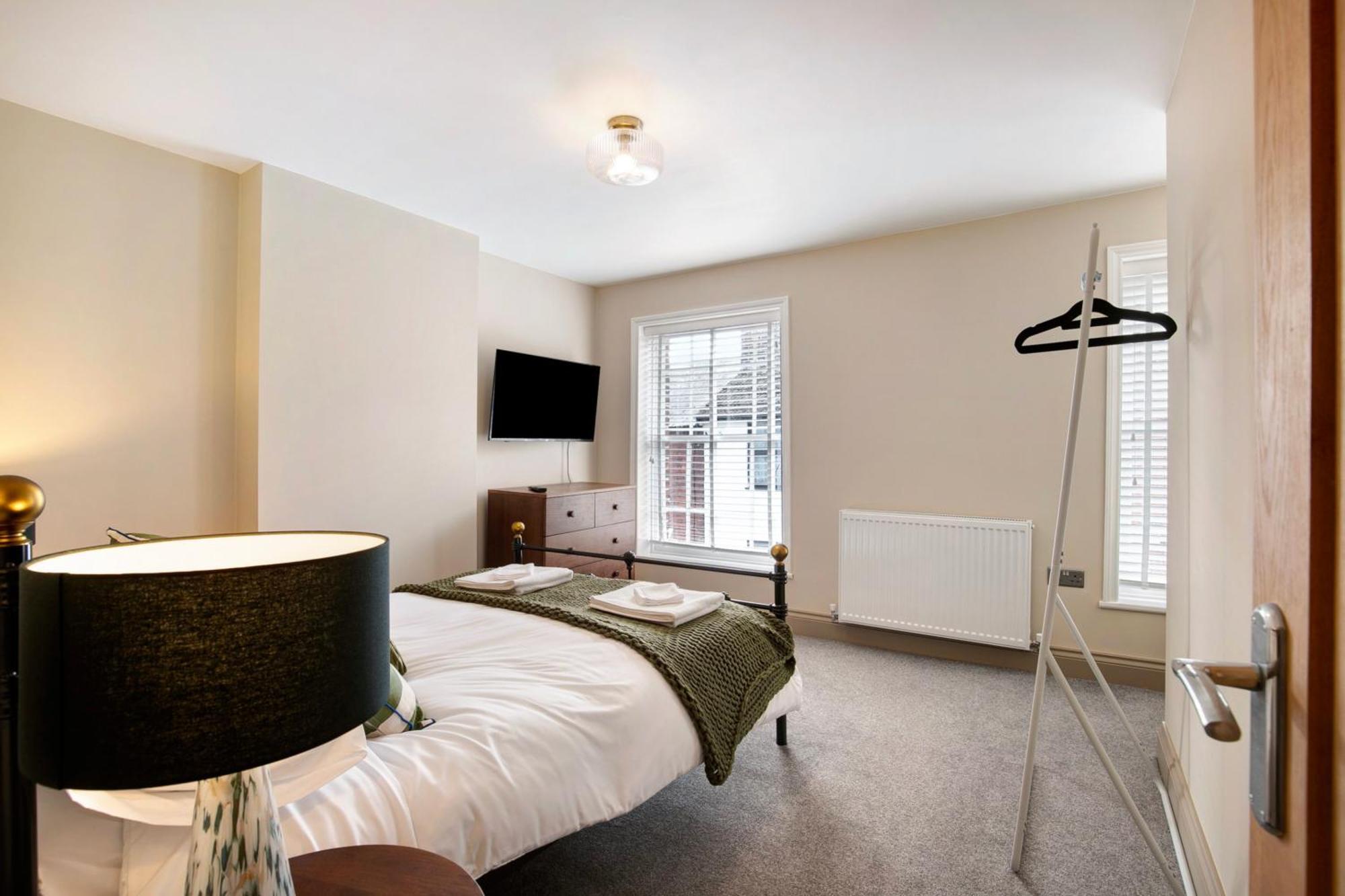 Beautifully Refurbished In Lower Wivenhoe. Wivenhoe