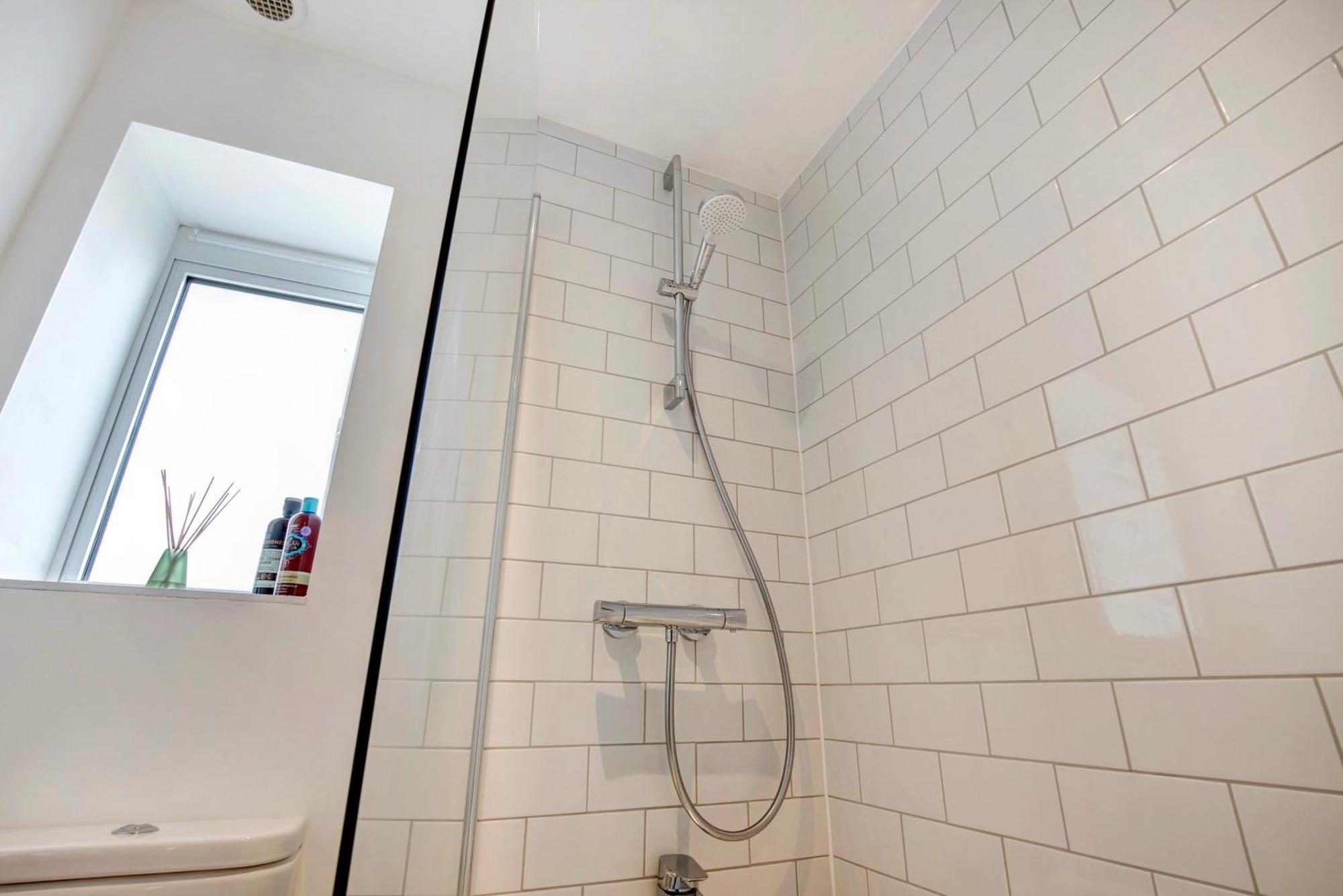 Beautifully Refurbished In Lower Wivenhoe. * Wivenhoe