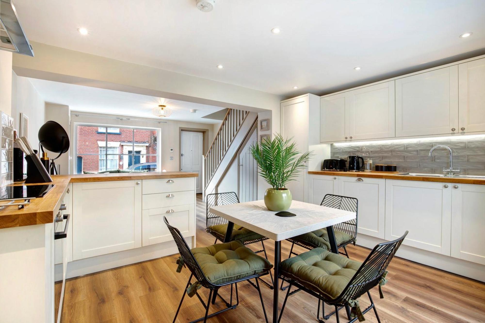 Holiday home Beautifully Refurbished In Lower Wivenhoe.